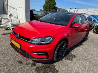 krockskadad bil auto Volkswagen Golf 1.0 TSI Highline Business R 2018/3