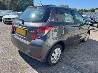 skadebil auto Toyota Yaris 1.0 VVT-i Aspiration 2012/2