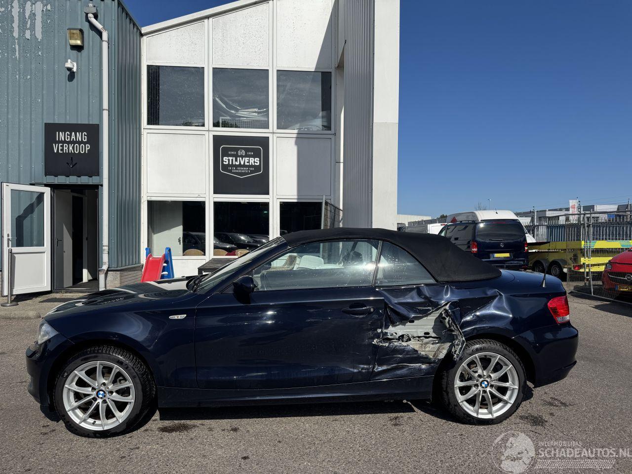 BMW  118i