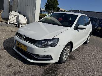 uszkodzony samochody osobowe Volkswagen Polo 1.2 TSI Highline 2016/4