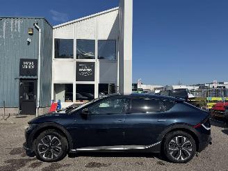 krockskadad bil auto Kia EV6 Light Edition 58 kwh 2024/5