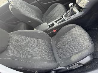Peugeot 308 1.2 PureTech Blue Lease Executive picture 17
