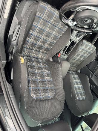 Volkswagen Golf 1.4 TSI GTE picture 10