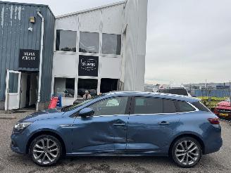 Coche accidentado Renault Mégane Estate 1.2 TCe GT-Line 2016/11
