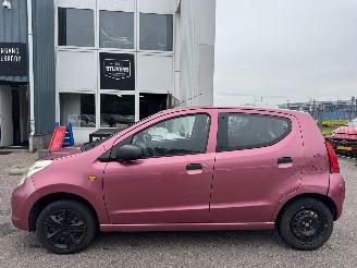 damaged passenger cars Suzuki Alto 1.0 Comfort 2011/5