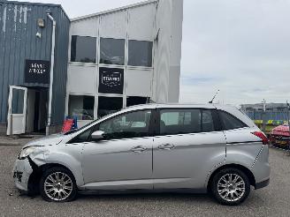 škoda osobní automobily Ford Grand C-Max 1.6 EcoBoost Titanium 7p. 2011/3