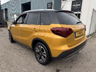 Vaurioauto  passenger cars Suzuki Vitara 1.4 Boosterjet Style Smart Hybrid 2023/4
