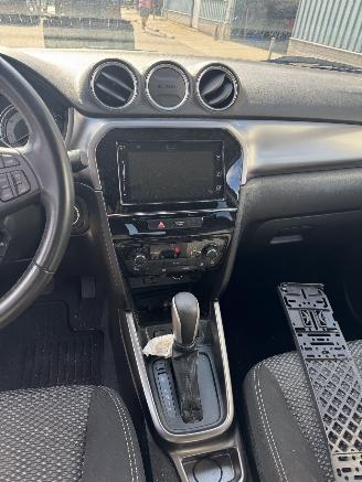 Suzuki Vitara 1.4 Boosterjet Select Smart Hybrid picture 9
