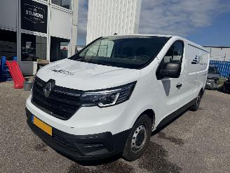 skadebil bedrijf Renault Trafic 2.0Blue dCi 110 T30 L2H1 Start 2024/4