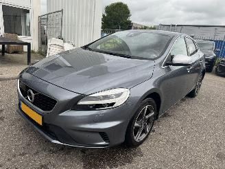 krockskadad bil auto Volvo V-40 2.0 D2 Inscription 2016/9