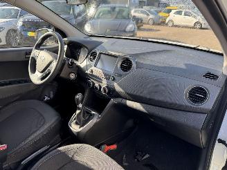Hyundai I-10 1.0i Comfort picture 10