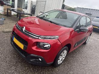 Vaurioauto  passenger cars Citroën C3 1.2 Bij PurrTech Feel 105g 2017/6