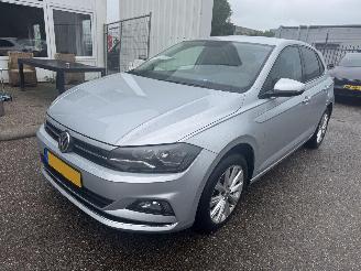 damaged passenger cars Volkswagen Polo 1.0 TSI Highline 2018/1