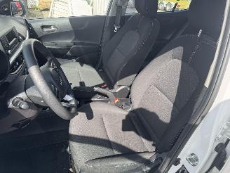 Kia Picanto 1.0 DPi Comfortline picture 10