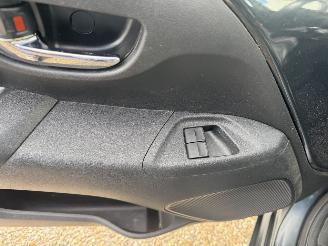 Peugeot 108 1.0 e-VTi Allure picture 13