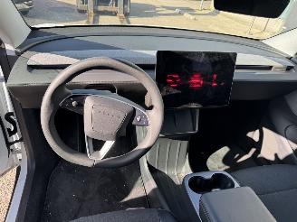 Tesla Model Y Standard RWD 58 kWh picture 9