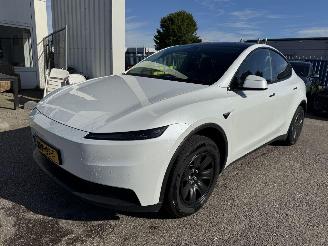 Schadeauto Tesla Model Y Standard RWD 58 kWh 2025/12
