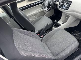 Volkswagen Up! 1.0 high up! picture 15