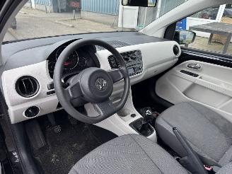 Volkswagen Up! 1.0 high up! picture 8