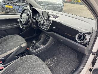 Volkswagen Up! 1.0 high up! BlueMotion picture 14