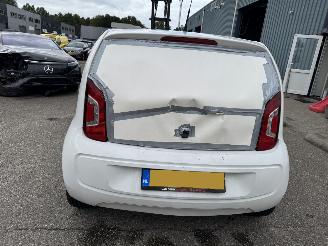 Volkswagen Up! 1.0 high up! BlueMotion picture 4