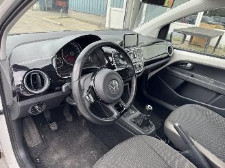 Volkswagen Up! 1.0 high up! BlueMotion picture 7