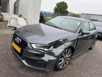 skadebil auto Audi A3 Sportback 1.4 AUTOMAAT TFSI CoD Ambition Sport Edition 2016/1