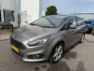 Unfallwagen Ford S-Max 2.0 Titanium 7p. 2016/6
