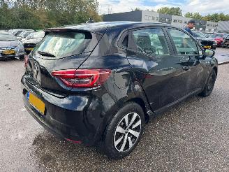 Renault Clio 1.0 TCe 90 Equilibre picture 5