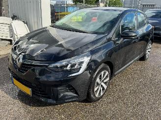 krockskadad bil auto Renault Clio 1.0 TCe 90 Equilibre 2022/10