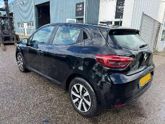 Renault Clio 1.0 TCe 90 Equilibre picture 3