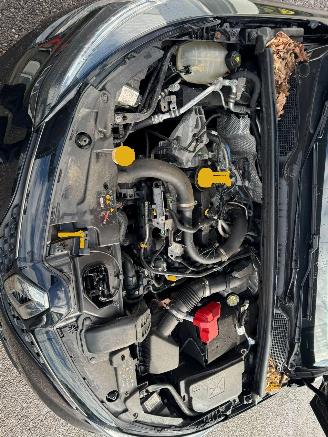 Renault Clio 1.0 TCe 90 Equilibre picture 8