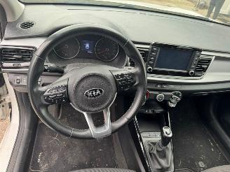 Kia Rio 1.0 TGDI First Edition picture 12