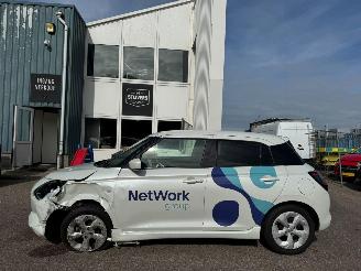 Suzuki Swift 1.2 Select Smart Hybrid picture 2