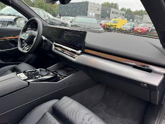 BMW 5-serie Touring 530e xDrive picture 19