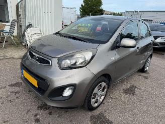 skadebil auto Kia Picanto 1.0 CVVT Comfort Pack 2012/4