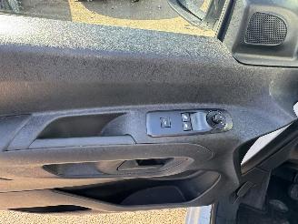 Peugeot Partner 1.5 BlueHDI Premium Long picture 16