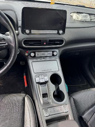 Hyundai Kona EV Limited 64 kWh picture 14