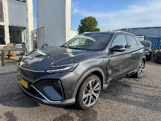 damaged passenger cars MG Marvel R Luxury 70 kWh 180 pk 2022/9