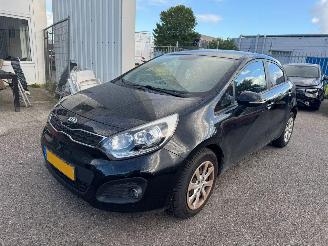 Coche accidentado Kia Rio 1.2 CVVT Plus Pack 2014/1