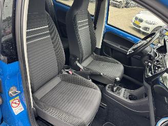 Volkswagen Up! 1.0 up! Edition BlueMotion picture 14