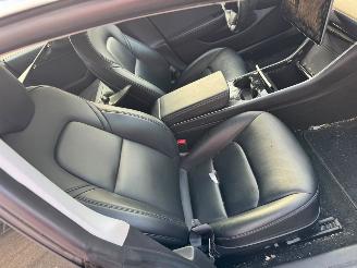 Tesla Model 3 Long Range RWD 75 kWh 287 PK picture 23