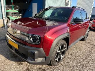 Vaurioauto  passenger cars Renault 4 comfort range techno 52 kWh 2025/8