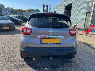 Renault Captur 0.9 TCe Dynamique picture 3