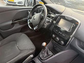 Renault Clio 0.9 TCe Expression picture 8
