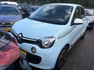 Vaurioauto  passenger cars Renault Twingo 1.0 SCe Collection 2015/8