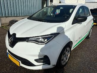 Coche accidentado Renault Zoé R110 Life Carshare 52 kWh 2021/6