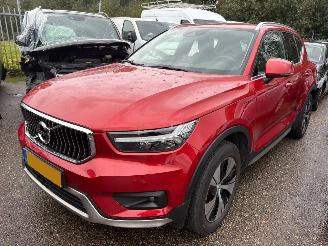 uszkodzony samochody osobowe Volvo XC40 1.5 AUTOMAAT T5 Recharge Inscription Expression 263 PK 2021/2