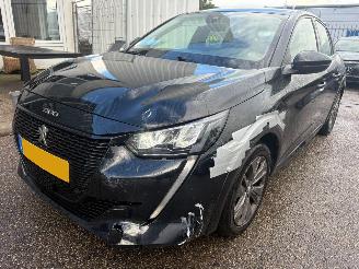 Coche accidentado Peugeot e-208 EV Active Pack 50 kWh 136 PK 2022/11