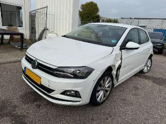 Vaurioauto  passenger cars Volkswagen Polo 1.0 TSI Highline 2019/4